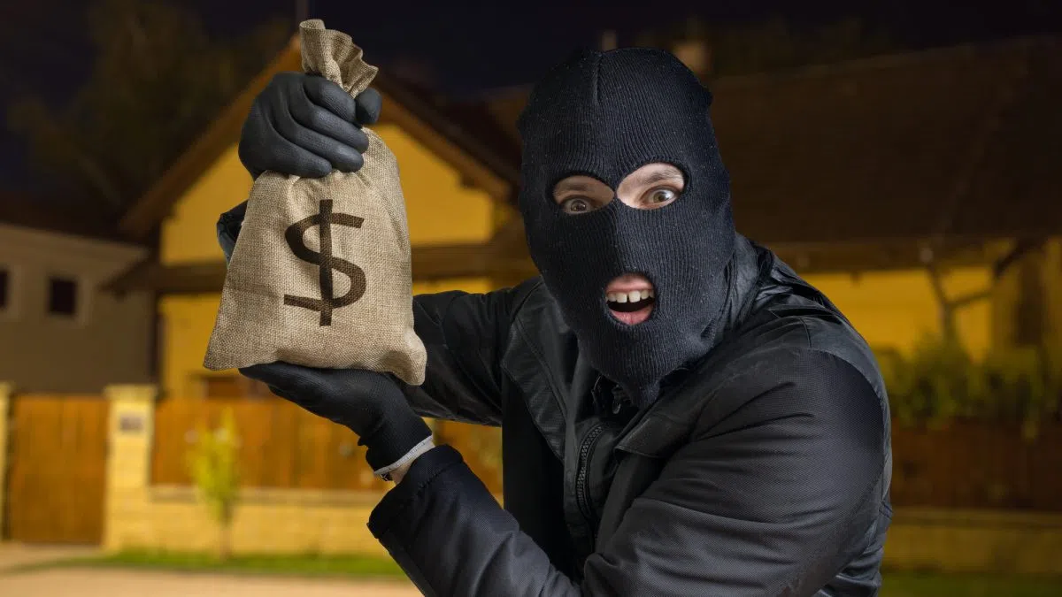 Chilean Bank Robber Pleads Guilty in Fresno Court