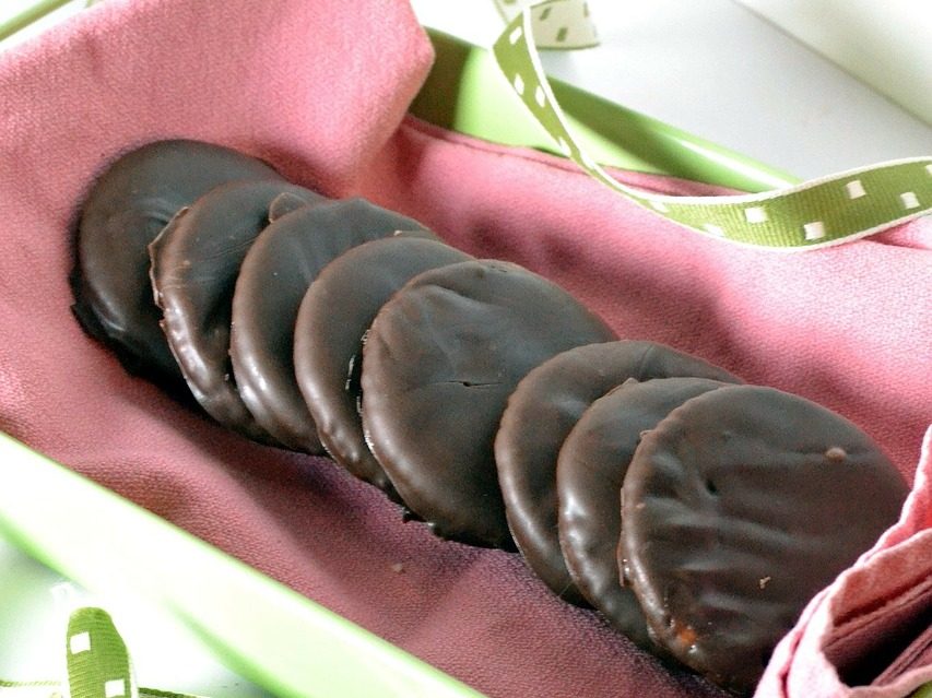 Girls Scouts, Blood Bank team up to offer free Thin Mints to donors