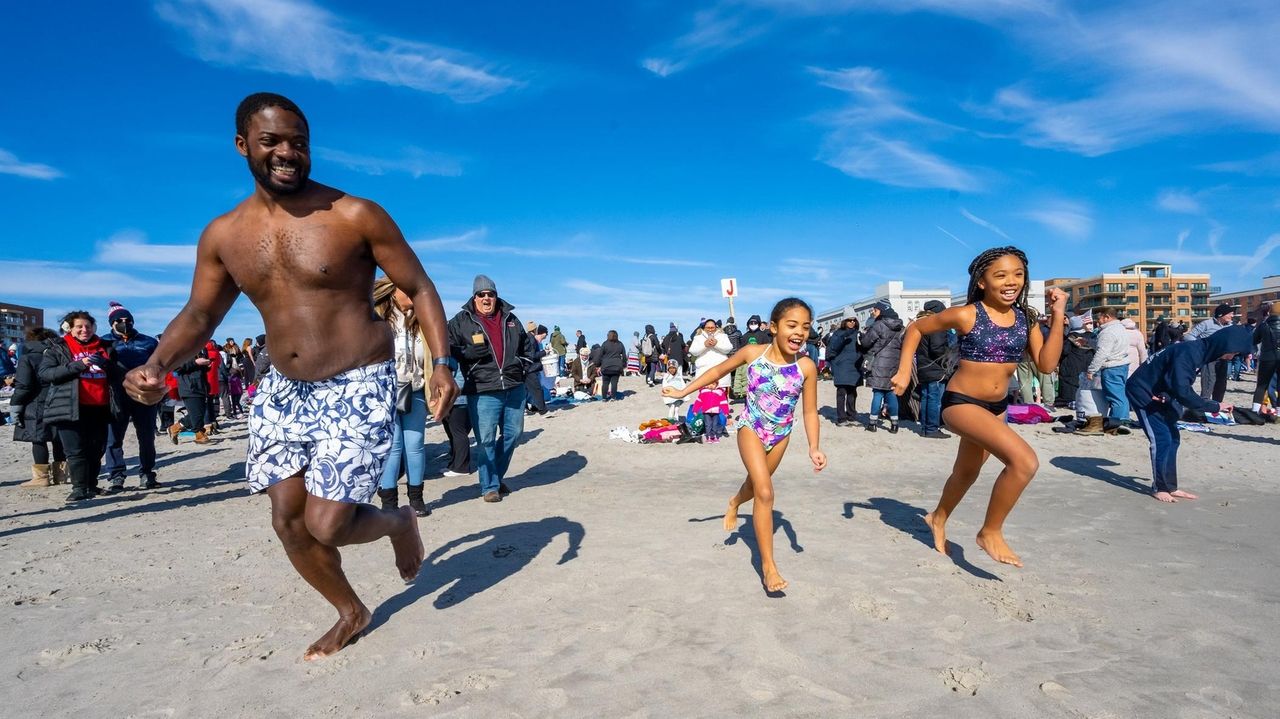 Long Beach Polar Plunge for Make-A-Wish postponed until March due to frigid weather, organizers say