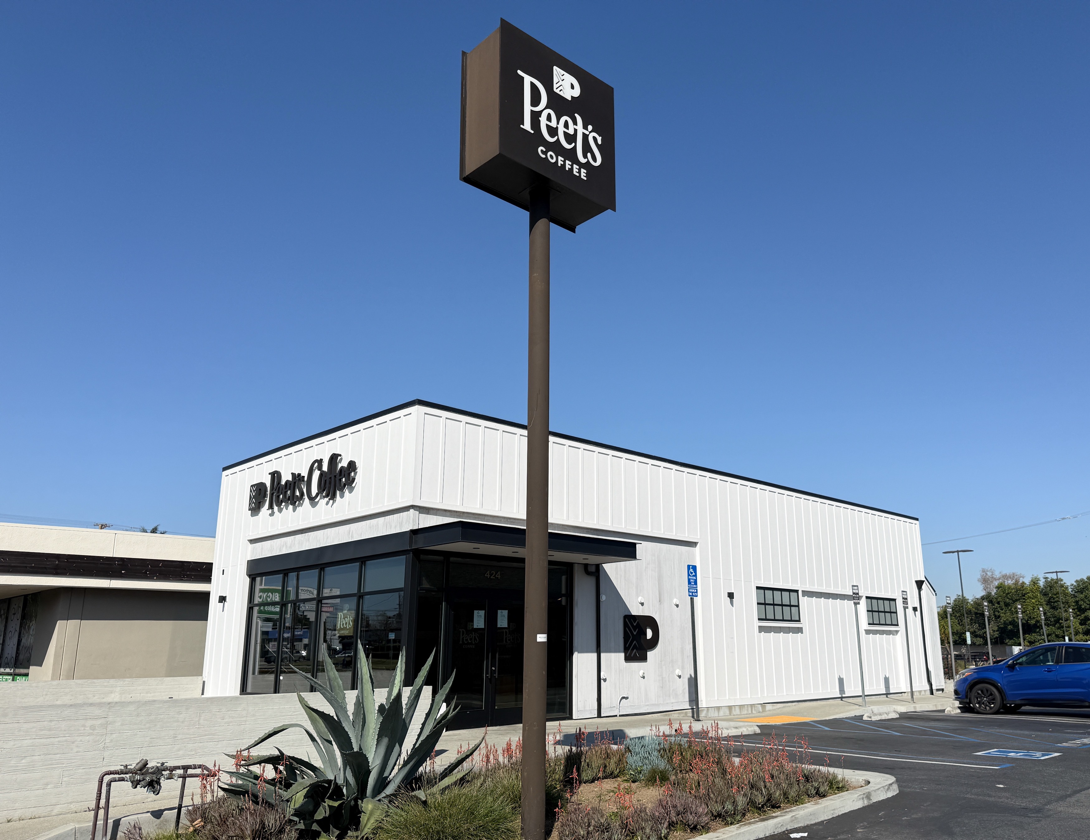 Peteâs Coffee on 17th Street in Costa Mesa, CA, on...