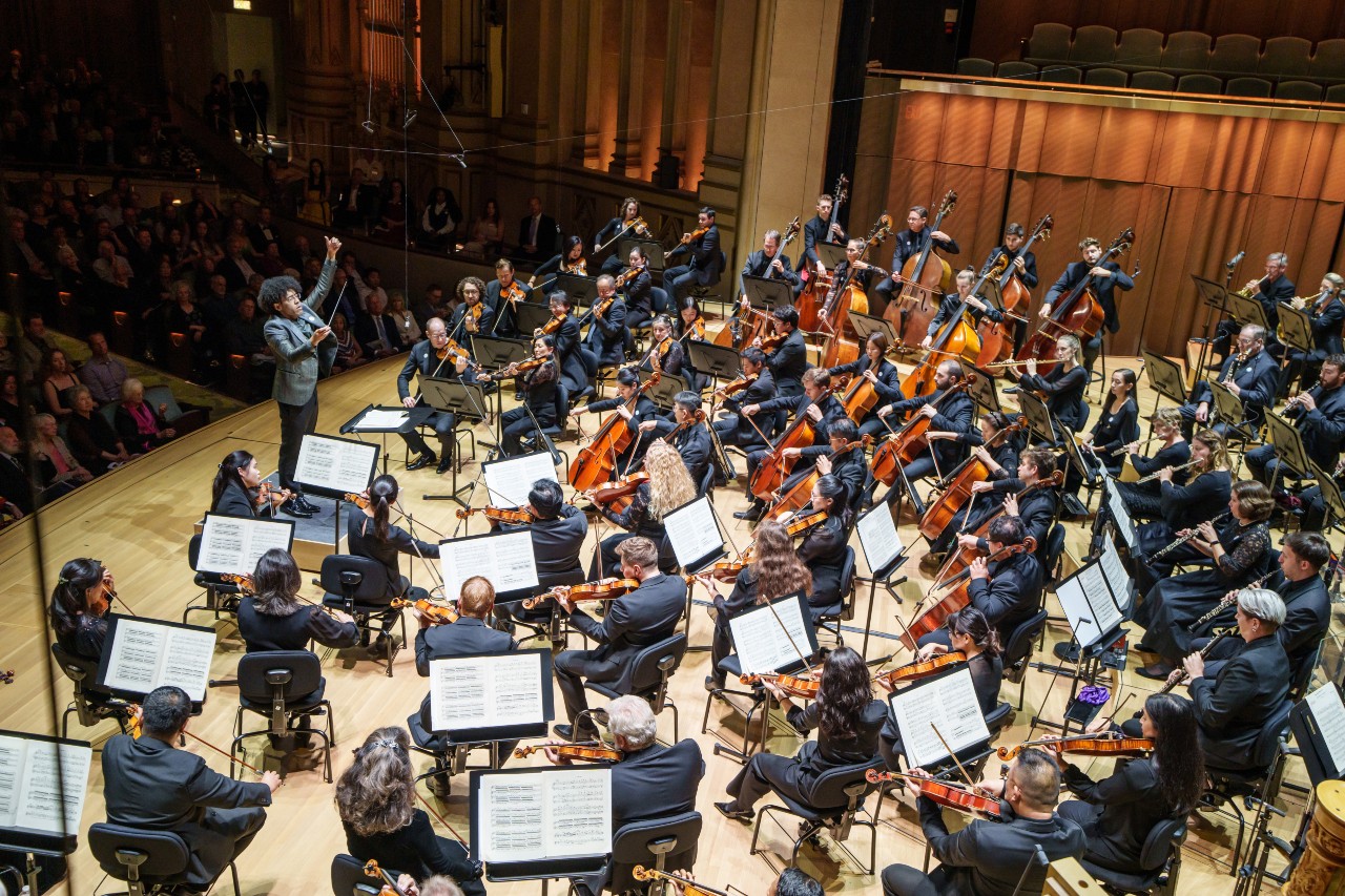 Standing ovation for Payare and orchestra after Mahler's feverish 7th