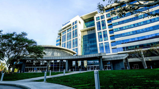 Qualcomm reports record revenue, but warns over memory chip shortage