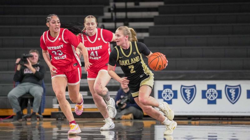 Luehring Shines with 33 Points in Close Rivalry Loss