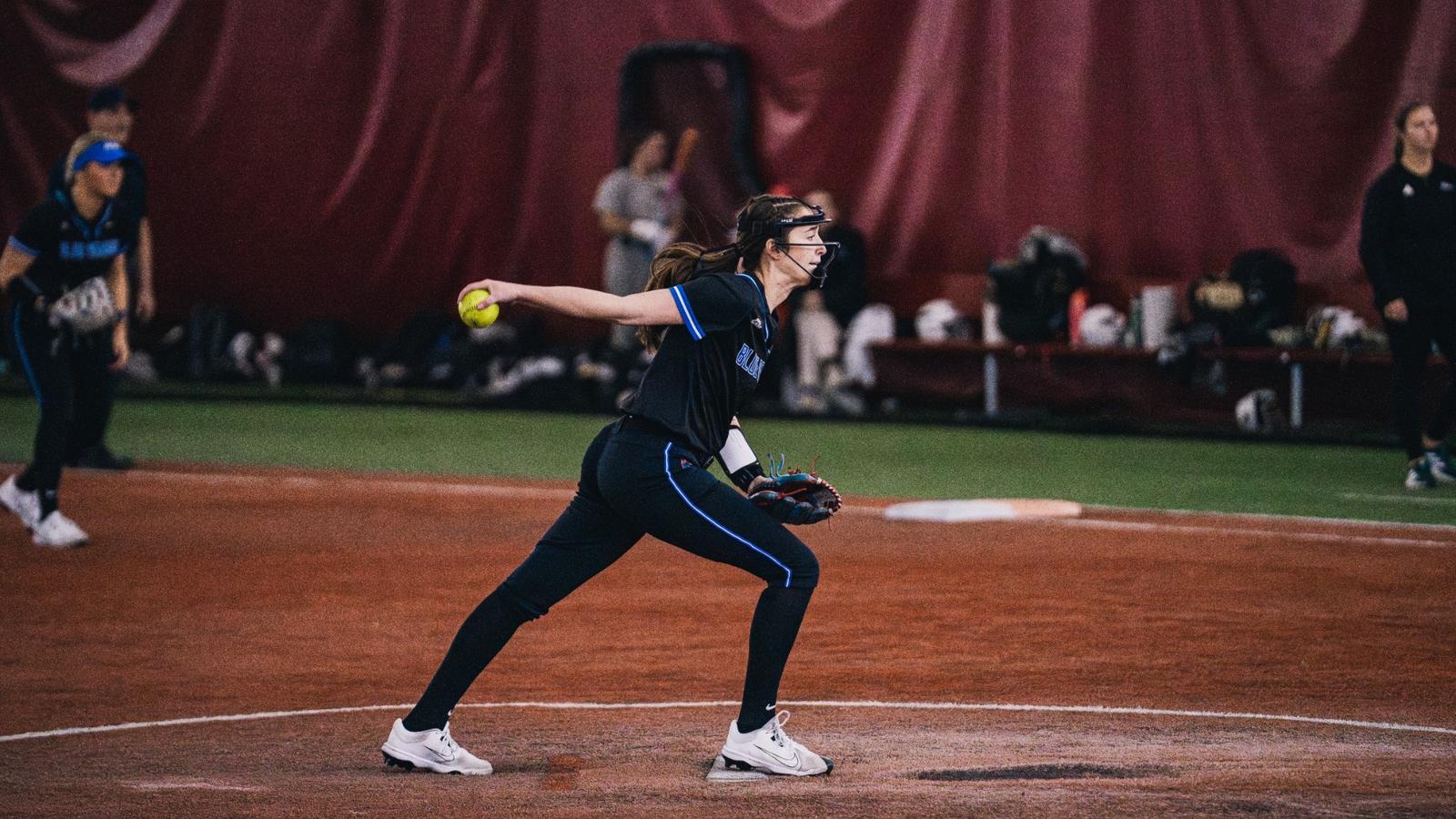 Western Illinois Logo