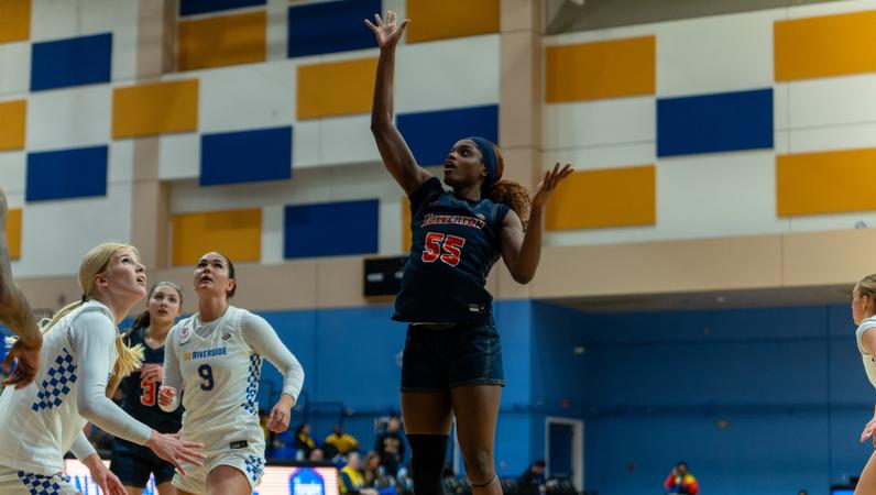 Titan Outlast Roadrunners In Double Overtime in Bakersfield