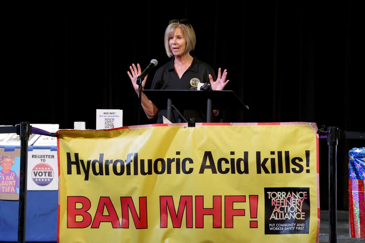 Supervisor Janice Hahn speaks out against the use of hydrofluoric acid in the Los Angeles region and across the country 