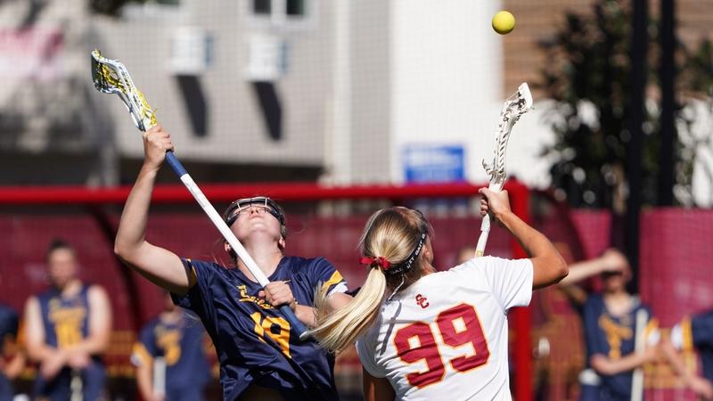 Cal Drops 16-9 Decision At USC