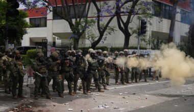 Judge blocks California's ban on federal agents wearing masks but requires badges be clearly seen