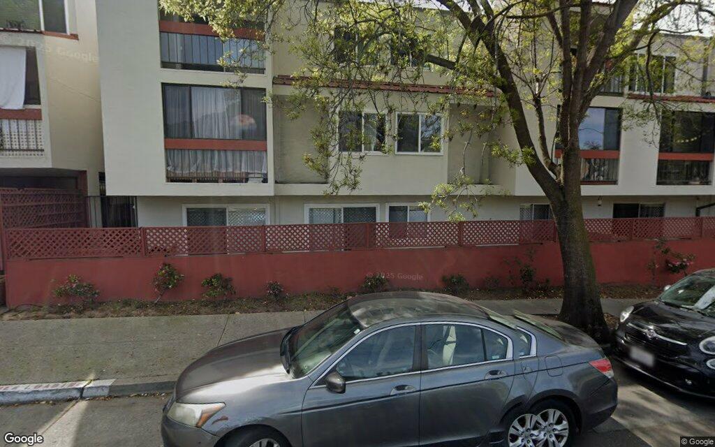 Pleasant Valley Avenue