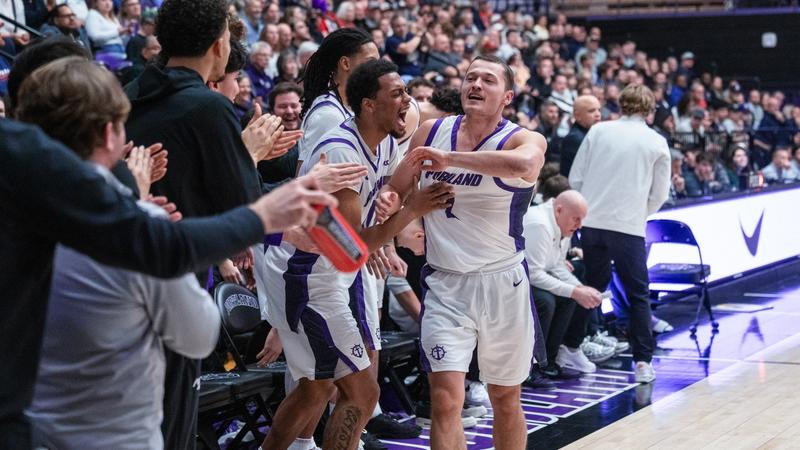 Men’s Hoops Looks to Extend Win Streak Wednesday at San Diego