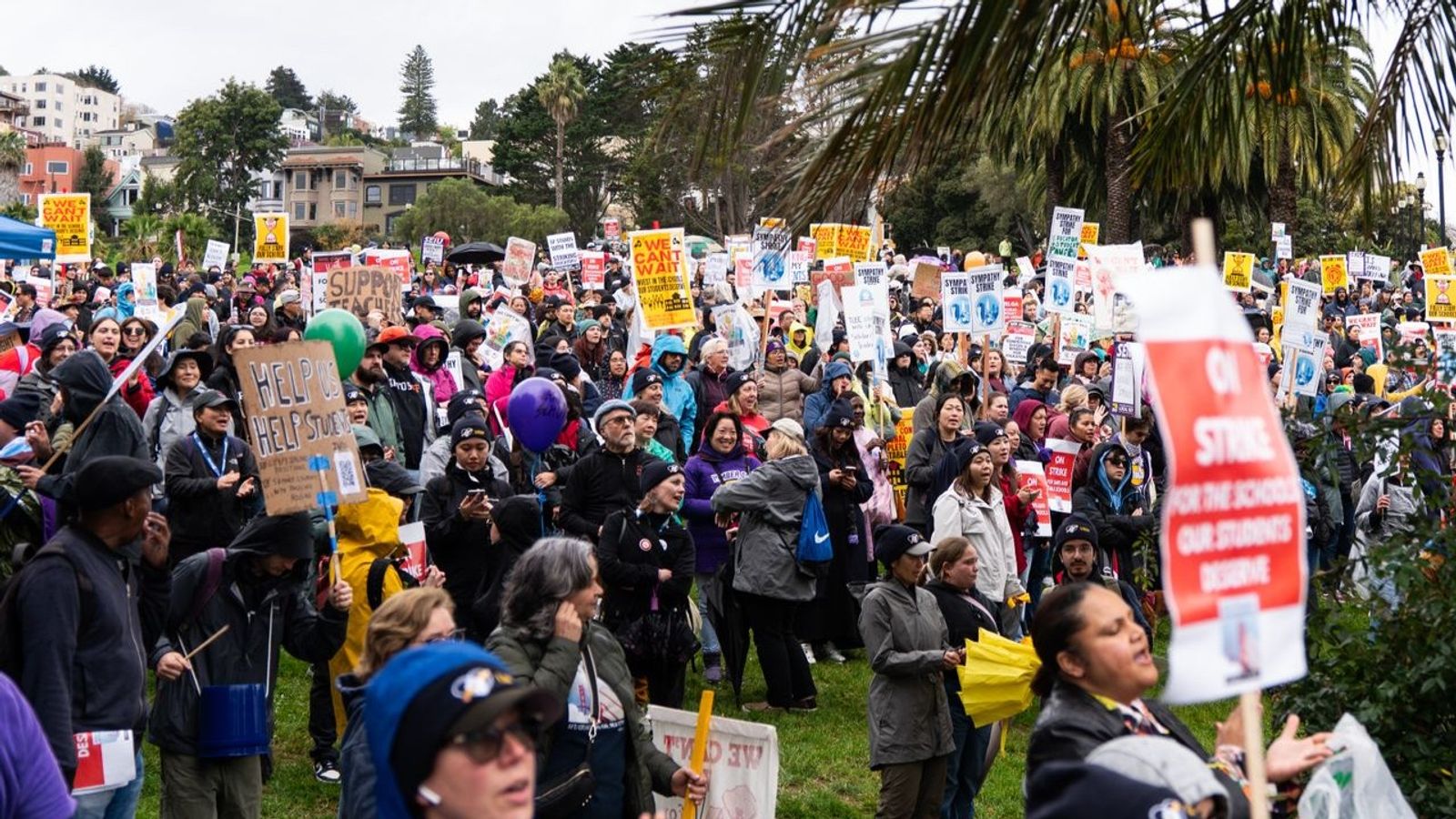 Massive popular support for San Francisco teachers in first strike since 1979