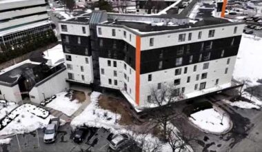 Oakland County residents say apartment changed name, but still has same major issues