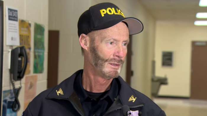 18-year-old suspect arrested in Oakland University stabbing, 1 still at large