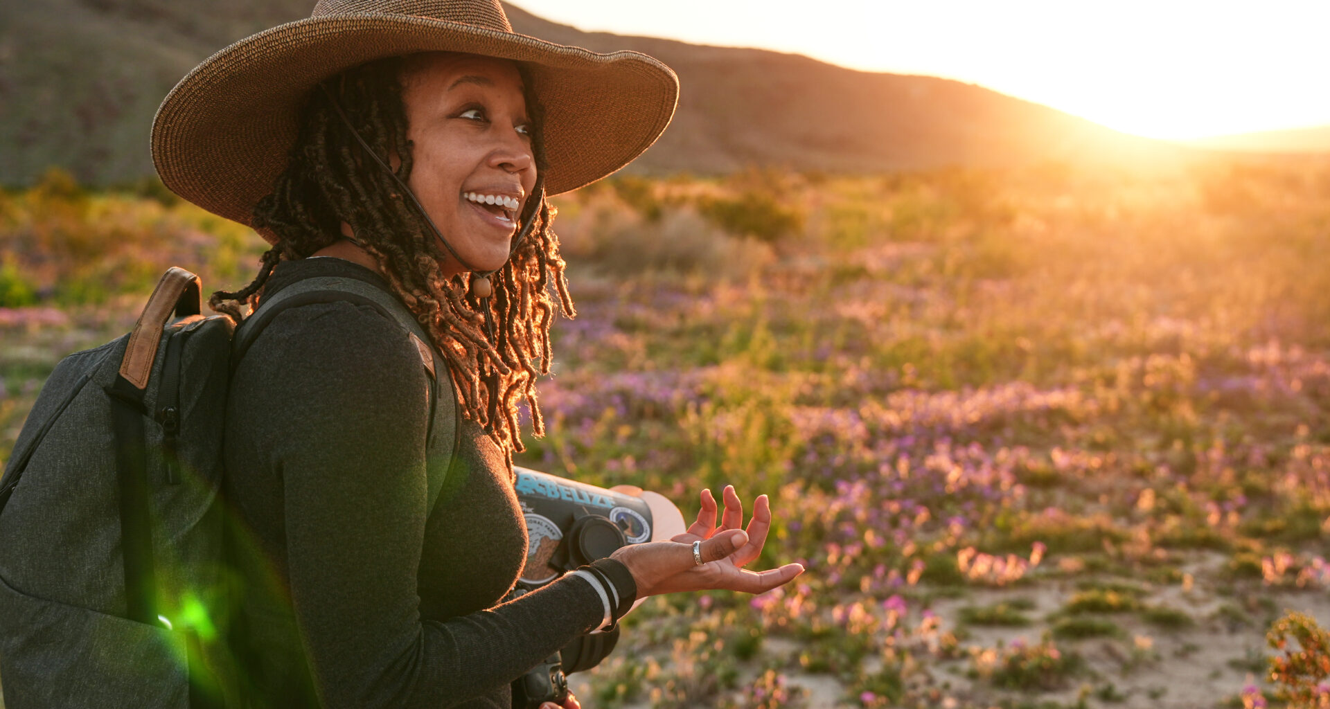 A California photographer is on a quest to photograph hundreds of native bees
