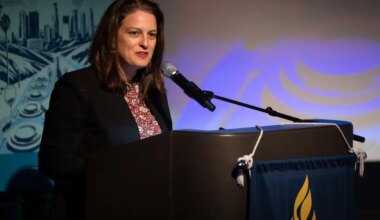 2 LA City Council members push crackdown on illegal ads – Daily News