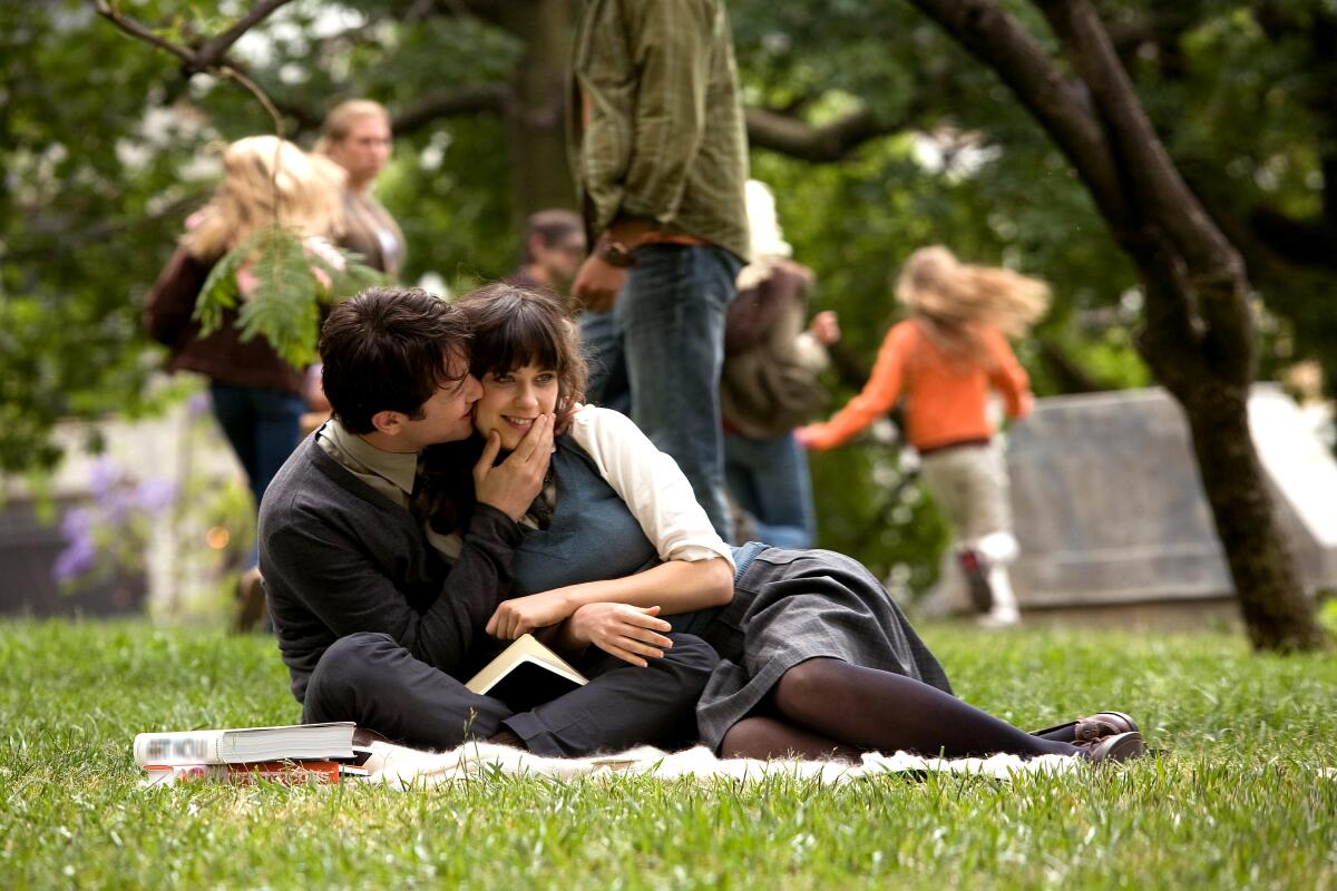 Two people have a romantic day in the park.
