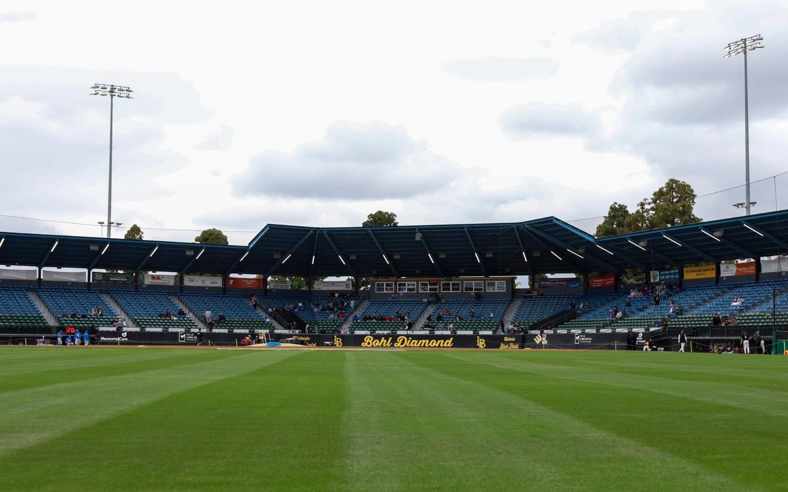 L.Howe 2.15 Throwing