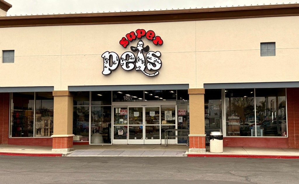 Super Pets closing in Orange; slate of new retail, pickleball coming to OC – Orange County Register