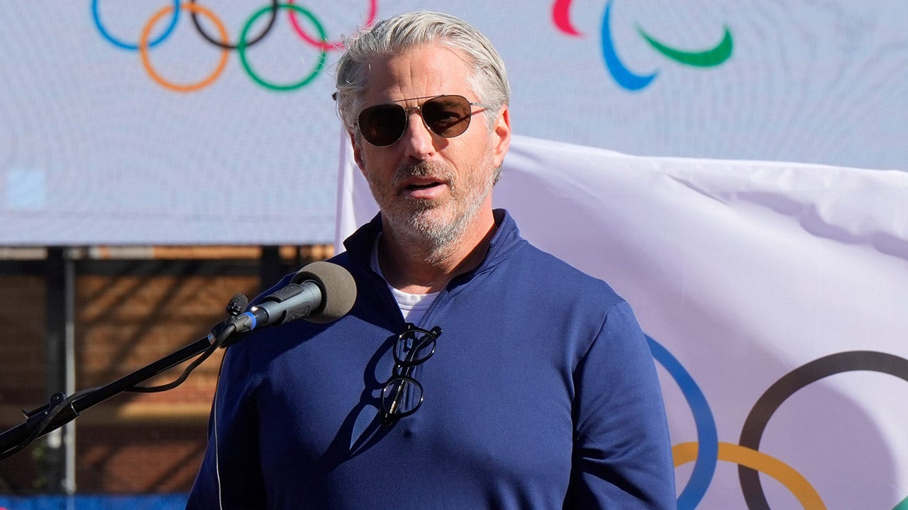 LA Olympics chief faces call to step down