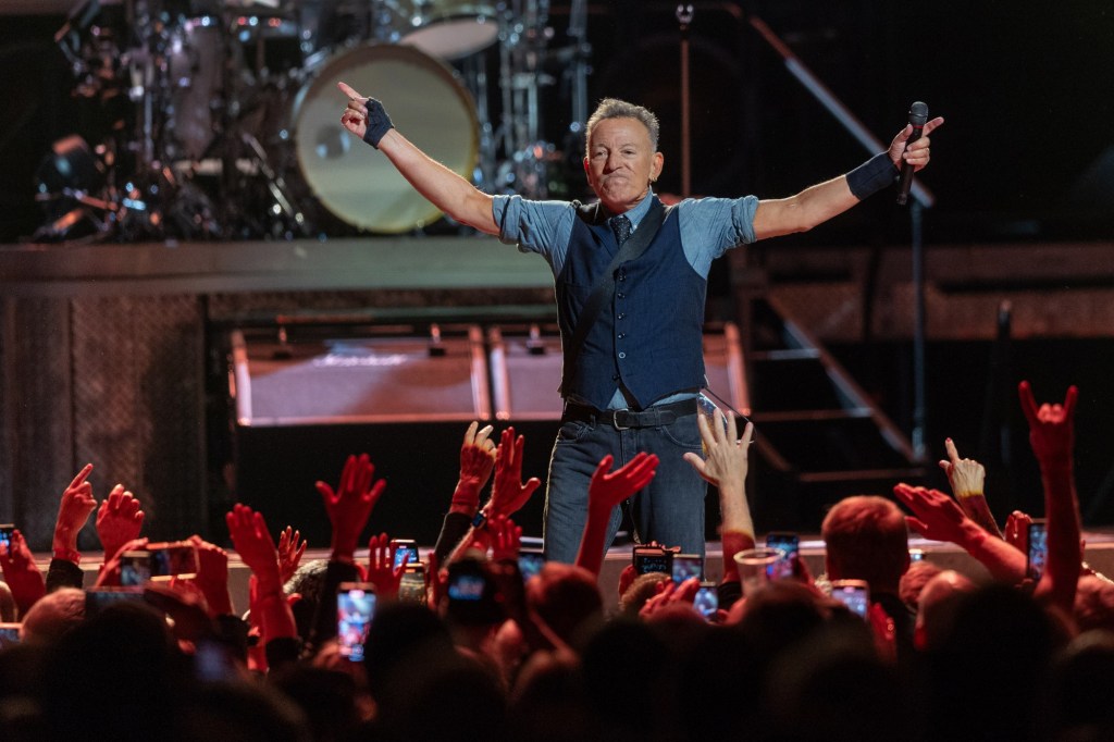 Bruce Springsteen tickets go on sale for concert tour in San Francisco