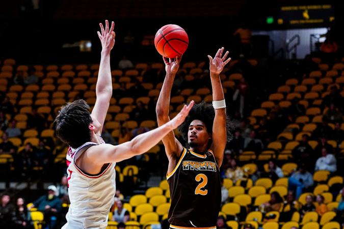 Cowboy Offense Clicks in 92-82 Victory Over Fresno State
