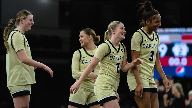 Roberts-Adams Scores Career-High; Luehring Nears Triple Double as Oakland Outlasts PFW