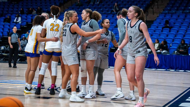 Aggies Erase 14-Point Deficit but Fall at San Jose State, 58-56