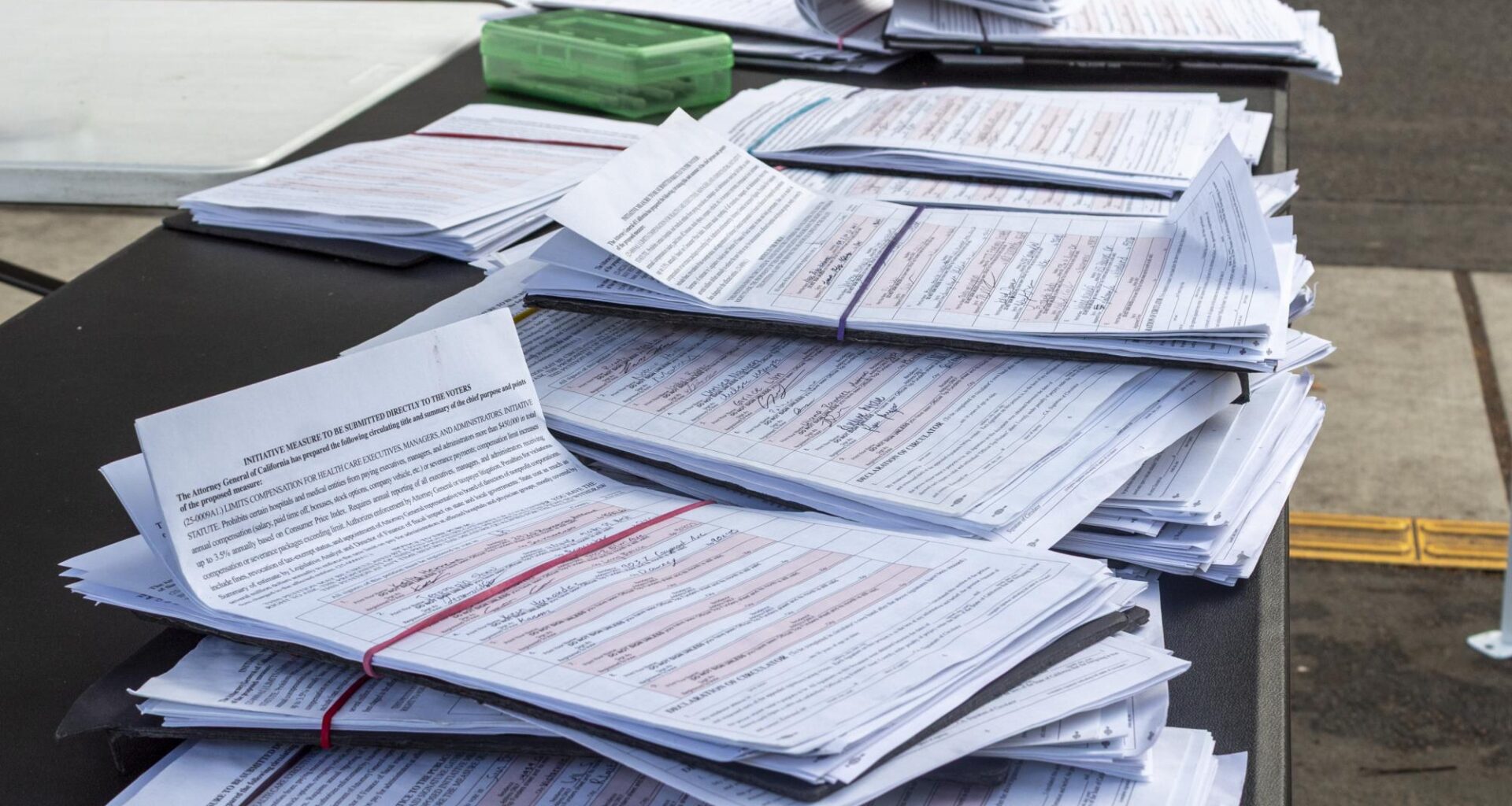 Tabling petitioners on campus garner attention for ballot measures – The State Hornet