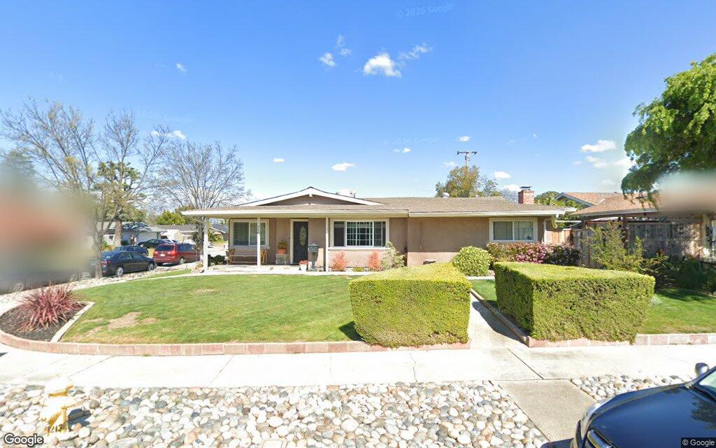 5480 Dartmouth Drive - Google Street View