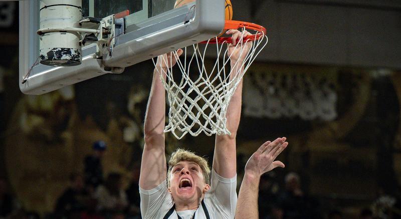 Garrett Earns Double-Double as Oakland Falls to Green Bay