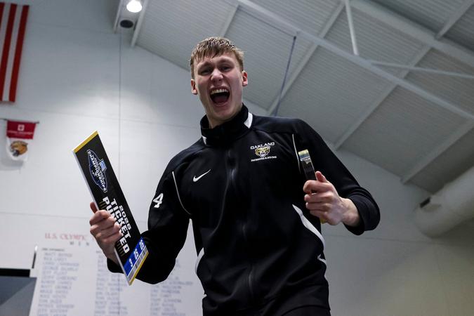 Palvadre Punches Ticket to NCAA Championships; Oakland Leads Heading into Final Day