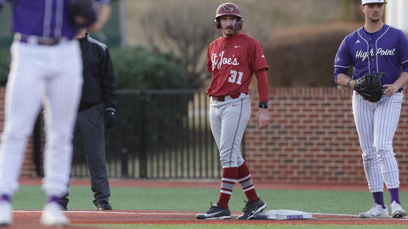 Baseball Falls at Sacramento State, 4-2