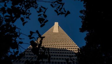 Transamerica Pyramid Owners Agree to Sell San Francisco Skyscraper