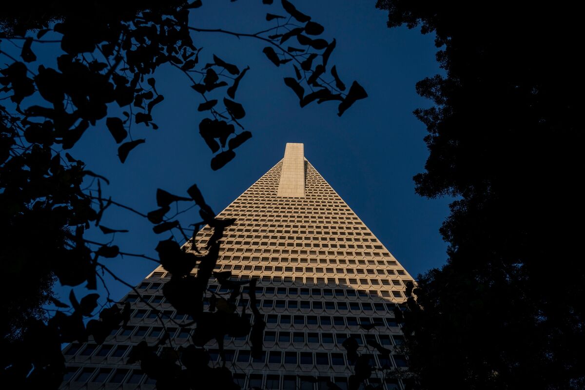 Transamerica Pyramid Owners Agree to Sell San Francisco Skyscraper