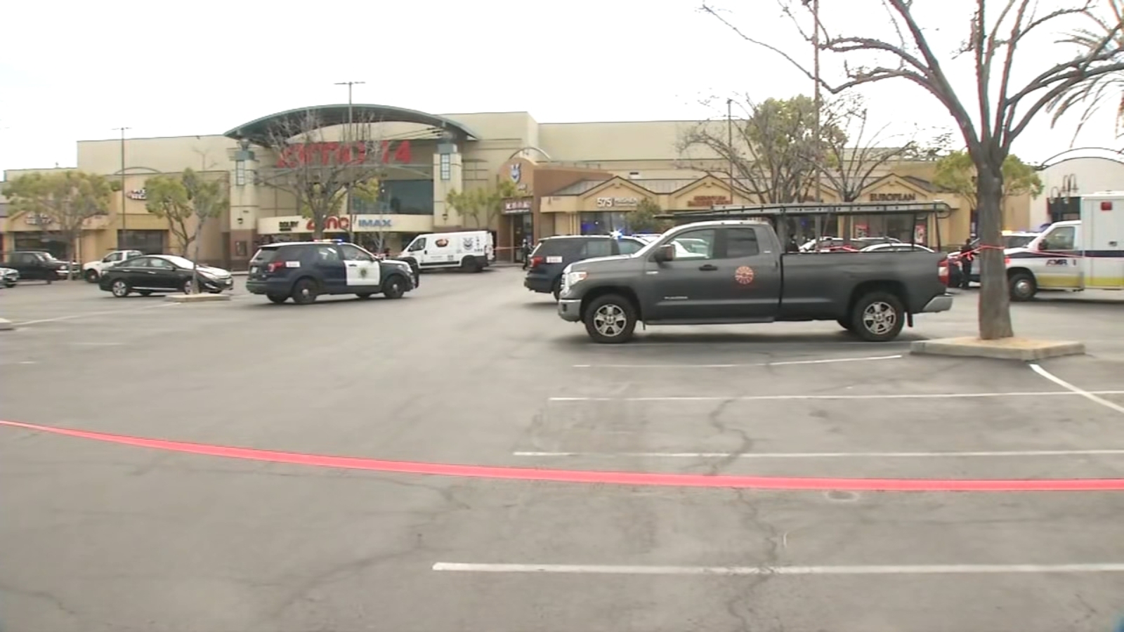 Man, woman found dead in shooting at San Jose parking lot at El Paseo de Saratoga shopping center, police say