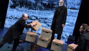 Compelling 'Lehman Trilogy' digs into 2008 subprime meltdown