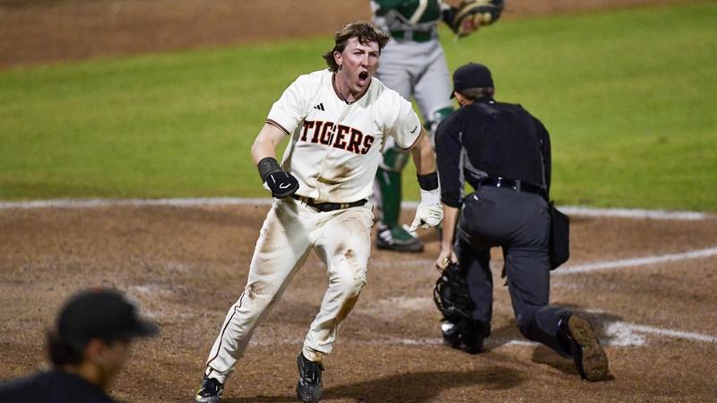 Pacific Completes Comeback in Walk-Off Fashion over Sacramento State