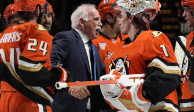 Joel Quenneville reaches 1,000 victories, joining Scotty Bowman in an elite club for NHL coaches
