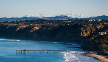 Rain went away, now it's hot as heck – it'll be a sunny, hot February weekend