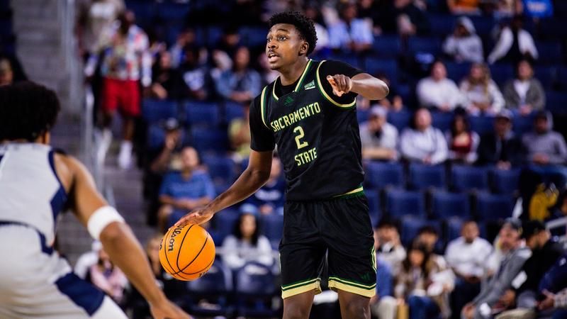 LATE COMEBACK FALLS SHORT IN MEN’S BASKETBALL’S 81-73 LOSS AT MONTANA