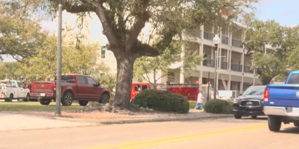 Gas line rupture forces evacuation of Long Beach business