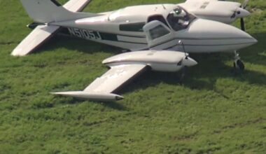 Cessna veers off San Jose runway after landing gear collapse