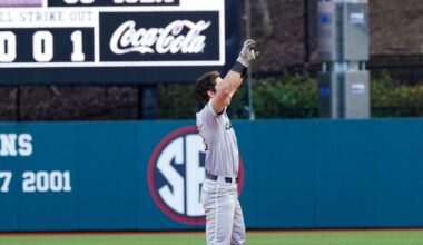 Golden Grizzlies Fall to No. 9/11 Georgia at Foley Field
