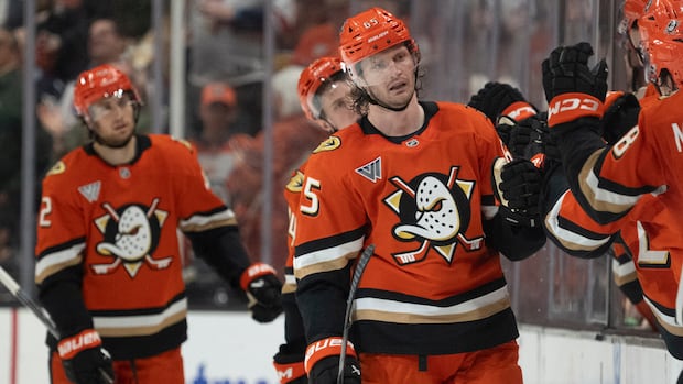 Ducks pump 5 past Olympic hero Hellebuyck, as Winnipeg Jets drop OT thriller in Anaheim