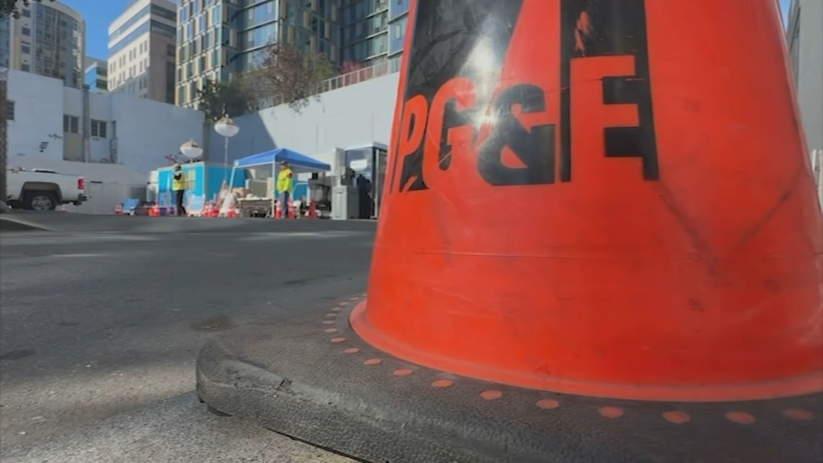 San Francisco small business owners file class action lawsuit against PG&E after December outages