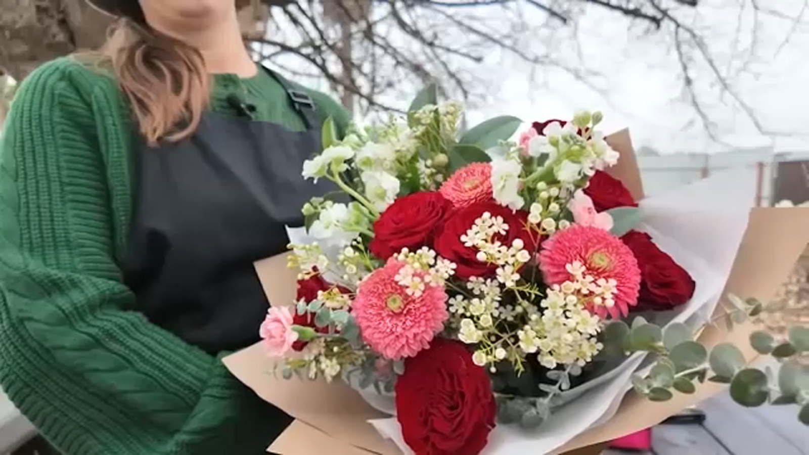 Watching Your Wallet: Making your Valentine's flowers last