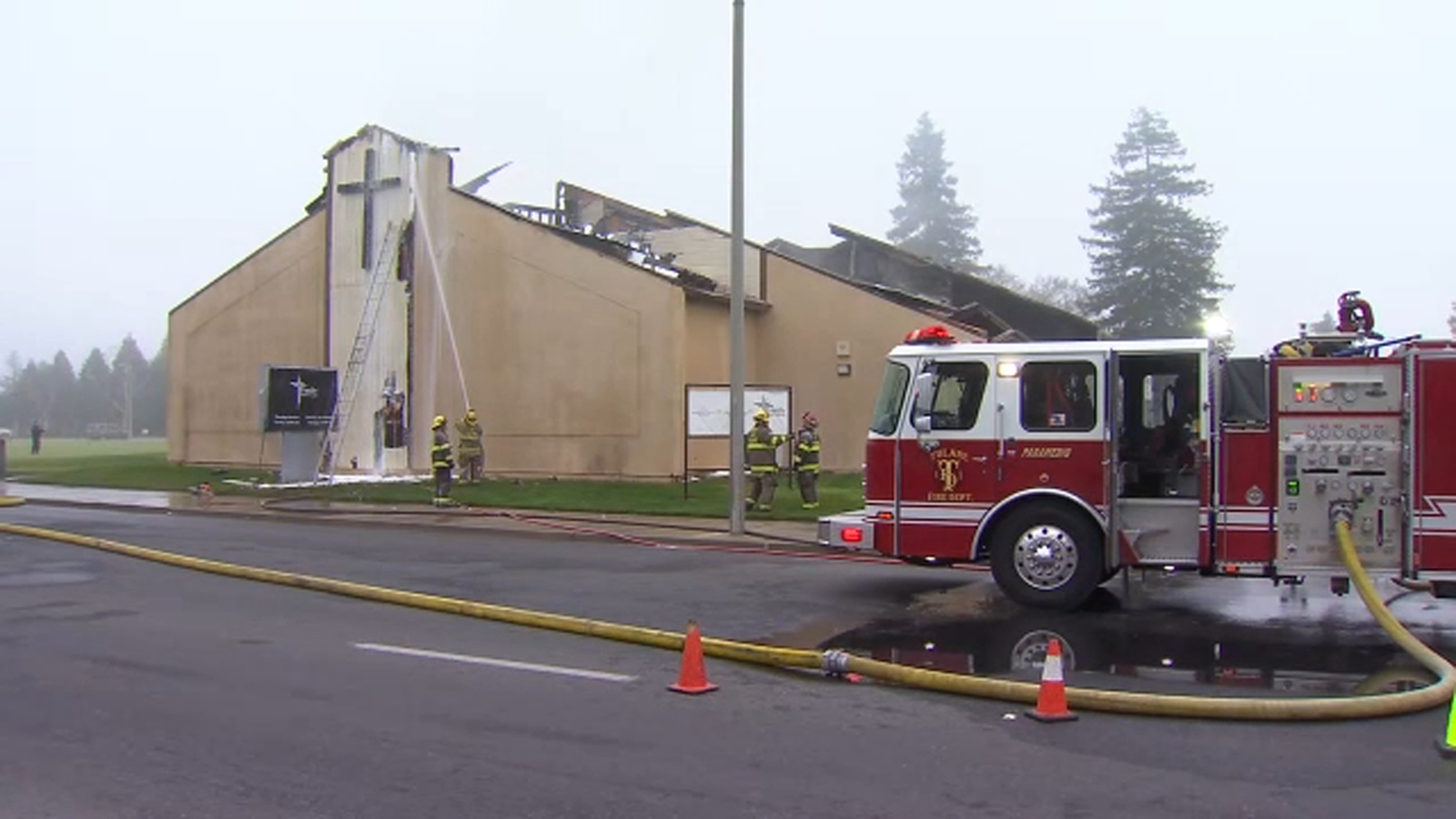 Fire breaks out at church in Tulare