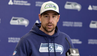 Raiders officially hire Klint Kubiak as head coach after Super Bowl win with Seahawks