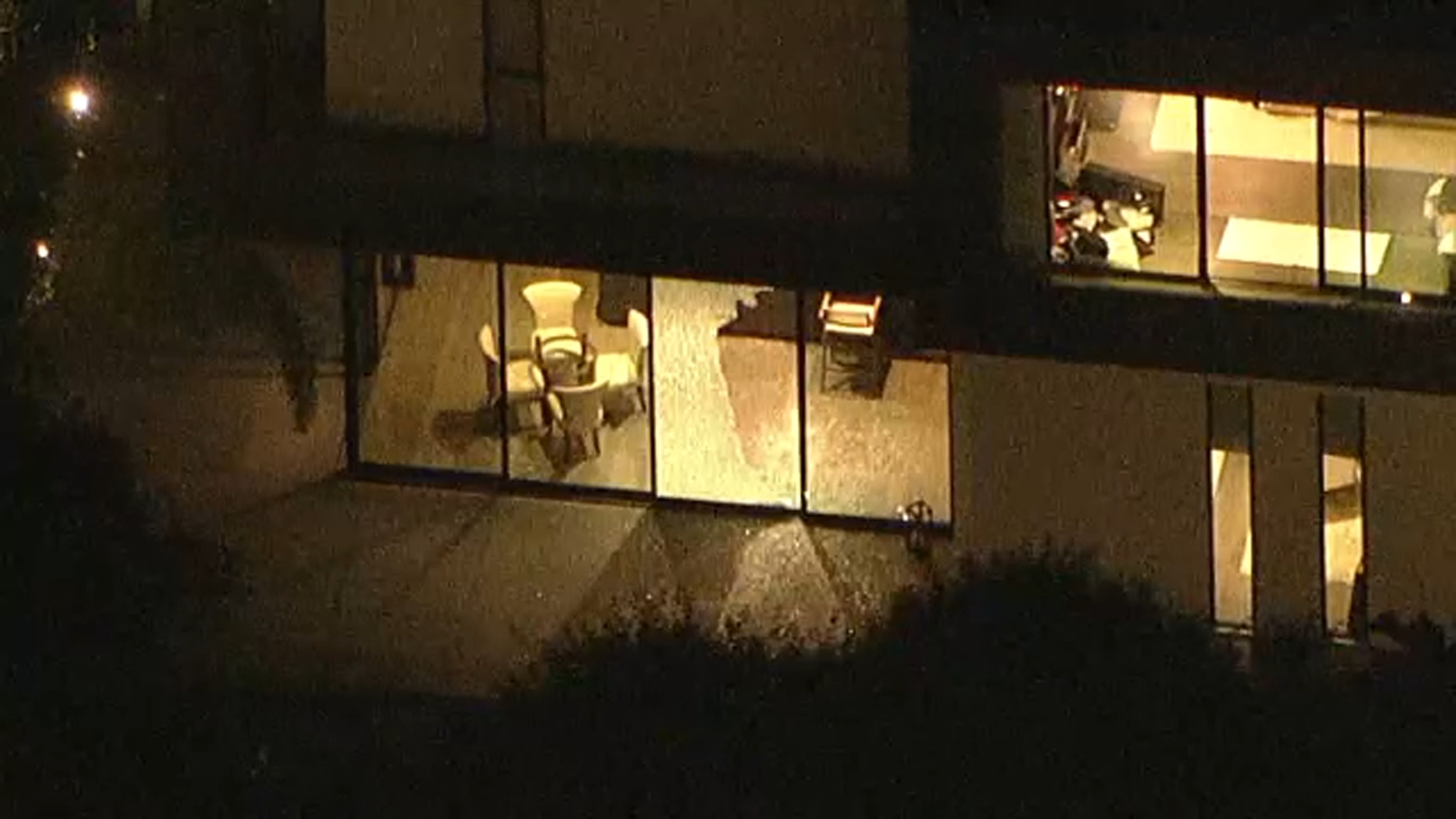 Hollywood Hills mansion break-in prompts search for intruders