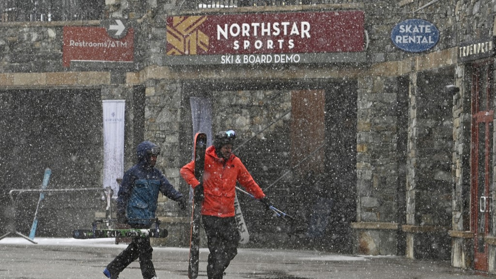 26-year-old skier from Los Angeles dies on advanced trail at Northstar California Resort near Lake Tahoe